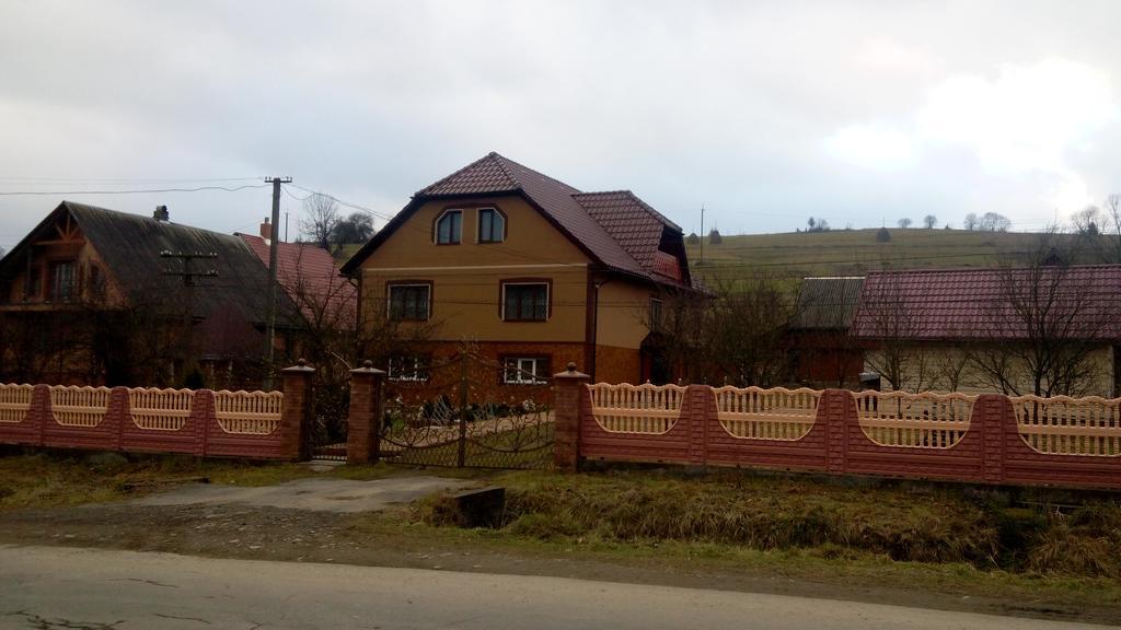 Sadyba Gostynniy Dvir Izki Exterior foto